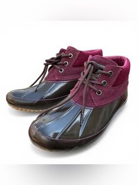 Bass Mandarin Burgundy Maroon Duck Boots Size 6M NWOT